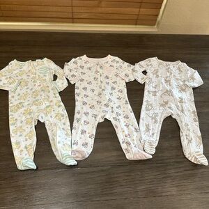 6/9mth Disney baby sleepers